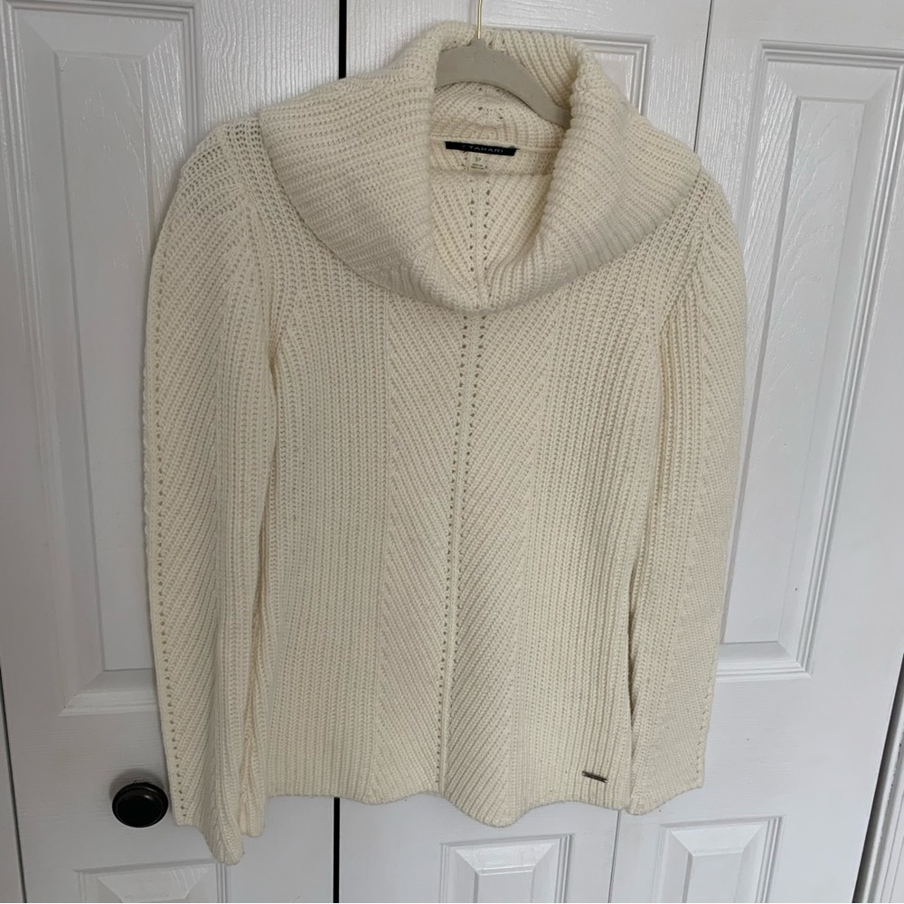 TAHARI Wms Small Cream colored Wool Blend Cowl Neck Knitted Sweater